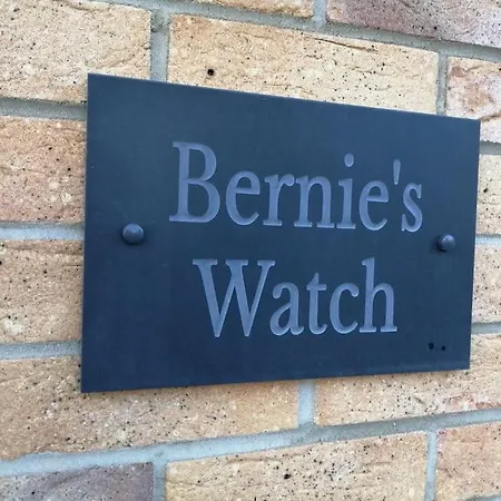 Holiday home Bernie's Watch,