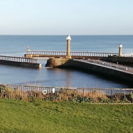 펜션 Bernie's Watch, *