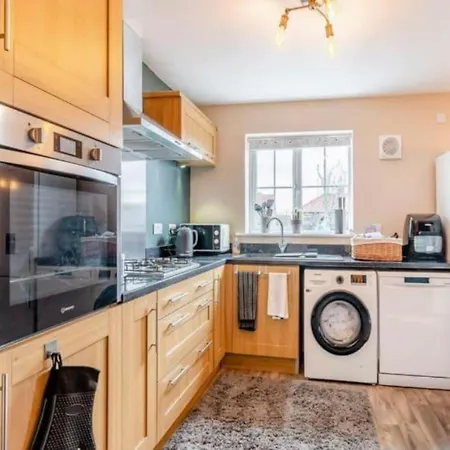 Bernie's Watch, * Whitby